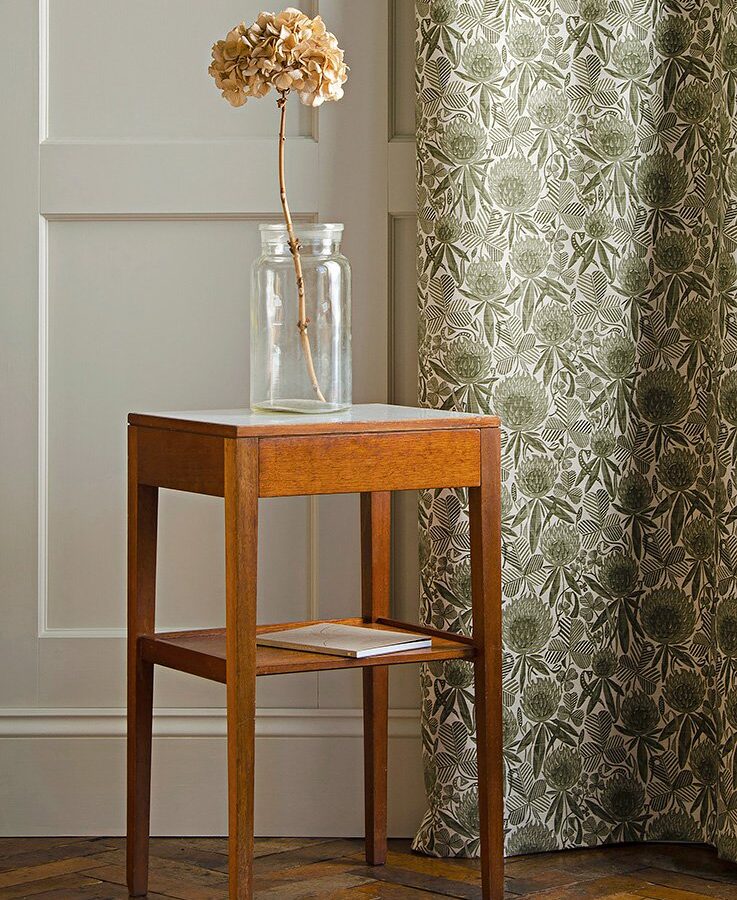 Angie Lewin Clover - Shoreline