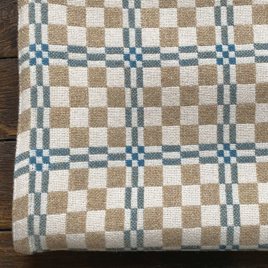 Hen Llys Throw/Single - Check