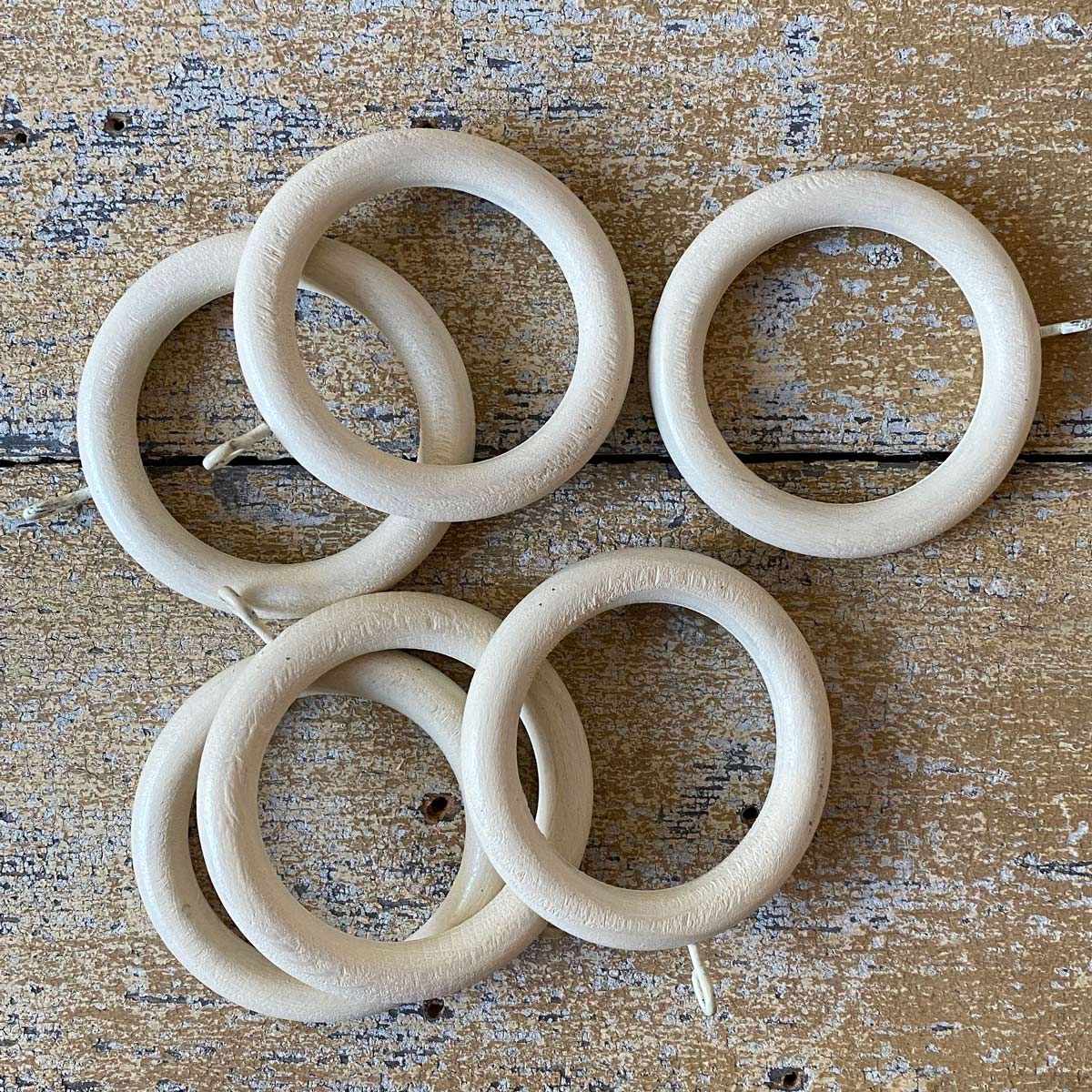 Spare Curtain Rings Ivory Painted 35mm & 50mm - Image 1