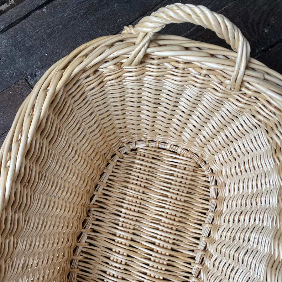 Jenny Crisp White Oval Laundry Basket JCSOR35