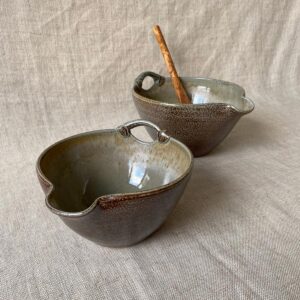 Knighton Mill Pottery Stoneware Batter Bowl - Extra Large KMBP - Image 1