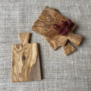 Small Olive Wood Chopping Board with Handle - Image 1