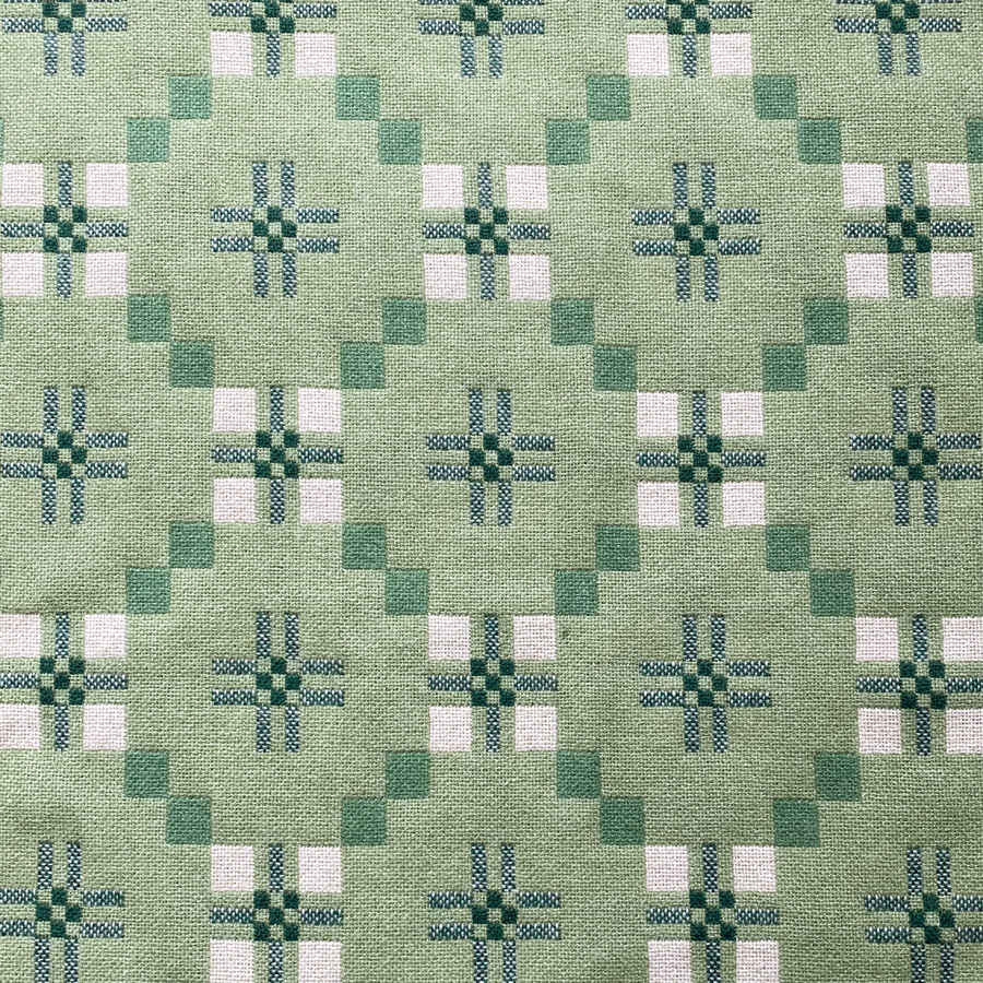 St David's Cross Welsh Throw - Deilin Green