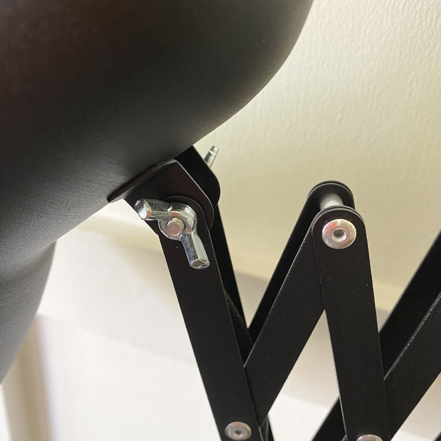 Swing Arm Accordion Lamp