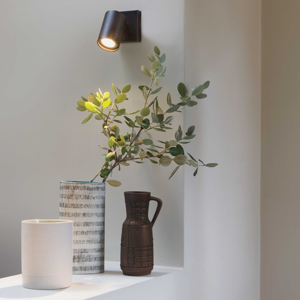 Bronze Spotlight - to match lighting bars