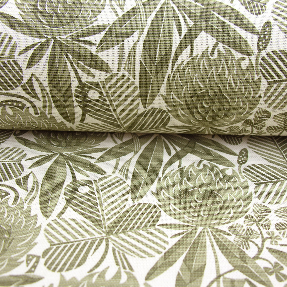 Angie Lewin Clover - Meadow - Image 3