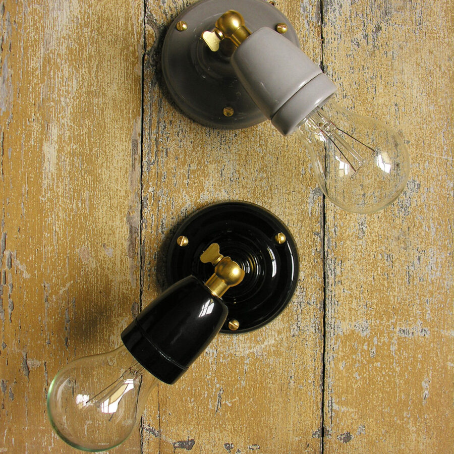 Adjustable Ceramic Wall Light: Black
