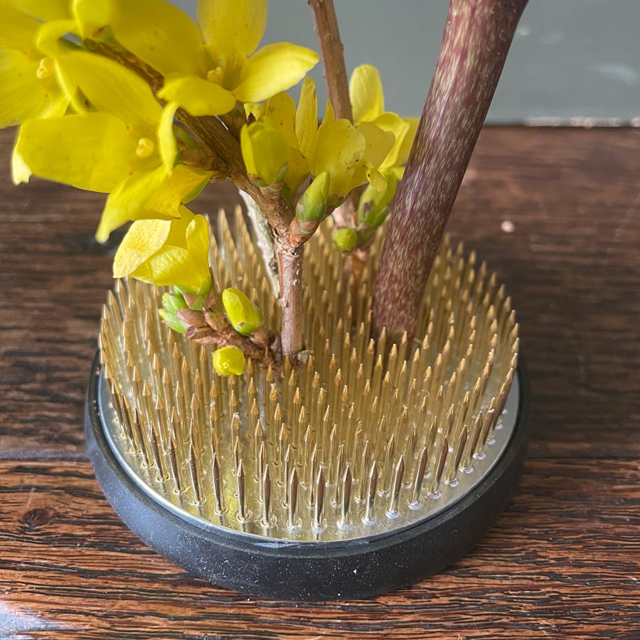Niwaki Ikebana Flower Frog - Mini Set