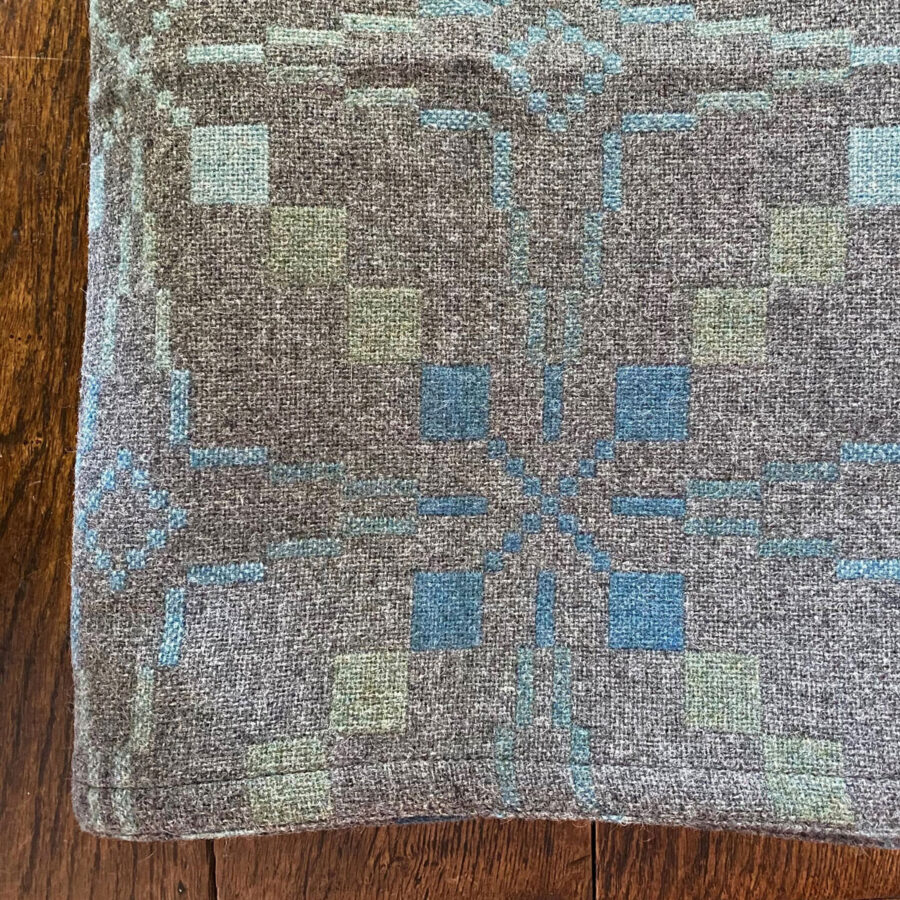 Vintage Star Welsh Throw - Slate