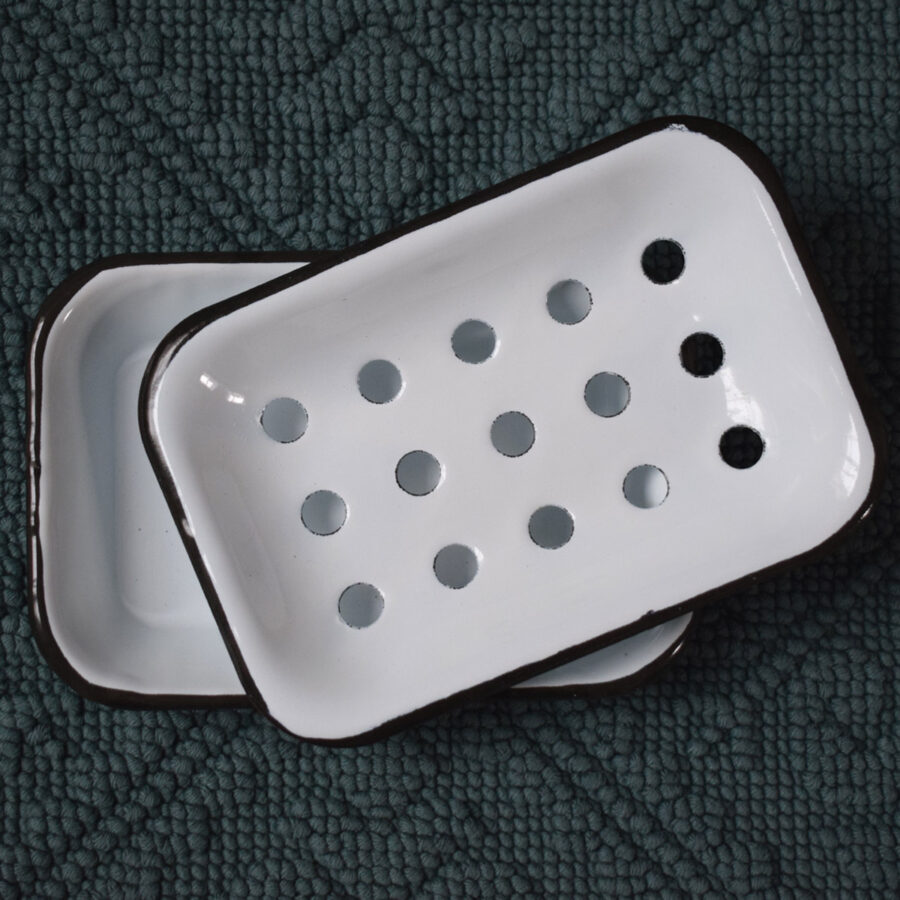 Enameled Two-Part Soap Dish