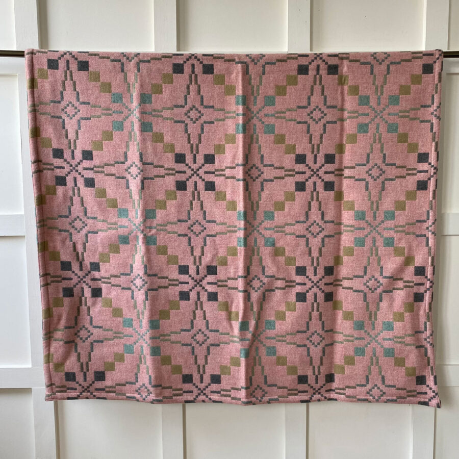 Vintage Star Welsh Throw - Blossom