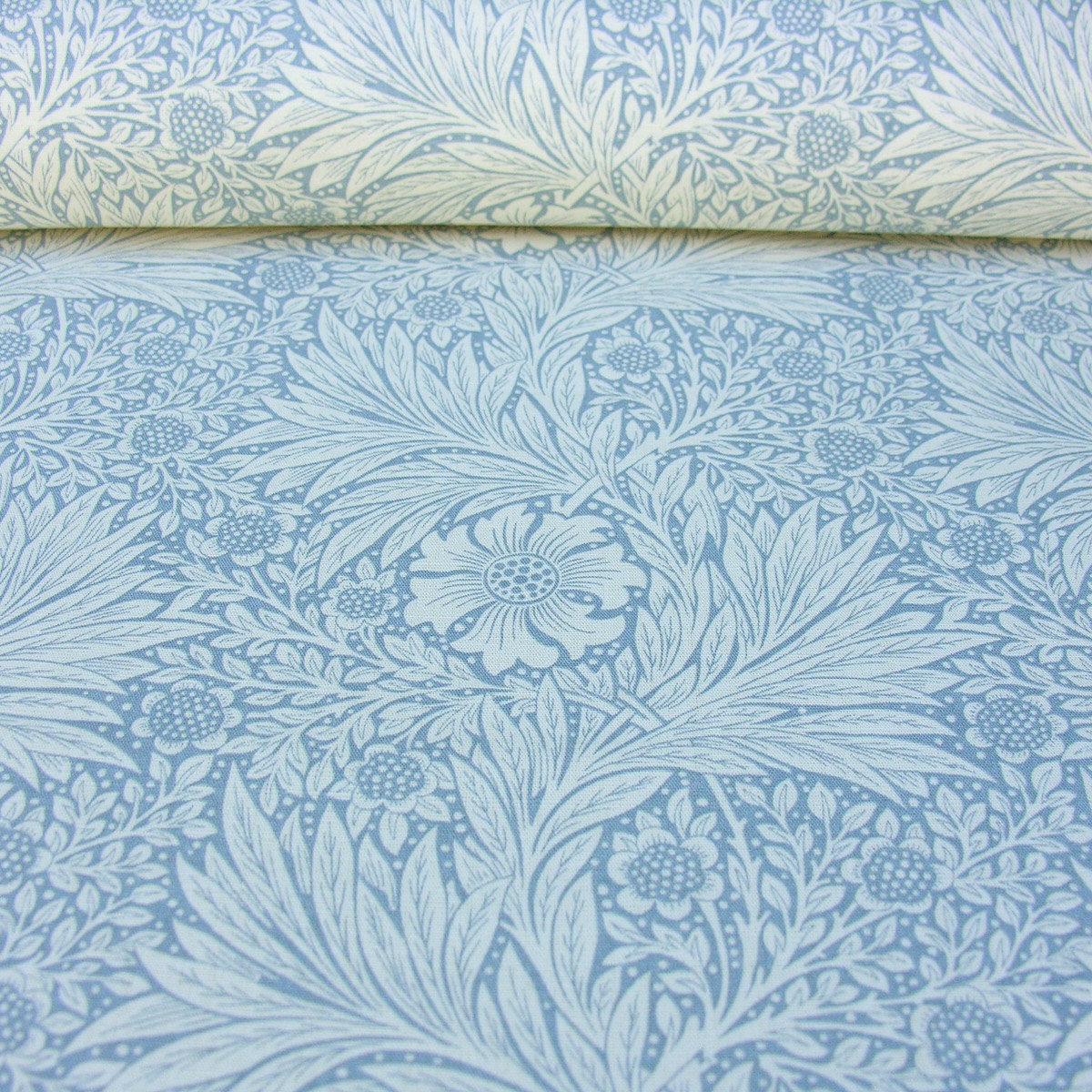 William Morris Marigold - China Blue - Image 3