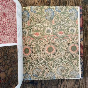 William Morris Textiles by Linda Parry - Image 2
