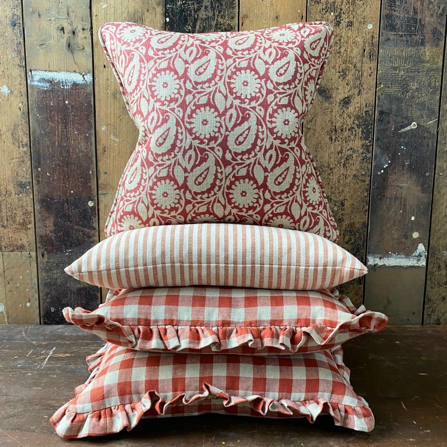 Agnes Cushion - Antique Red