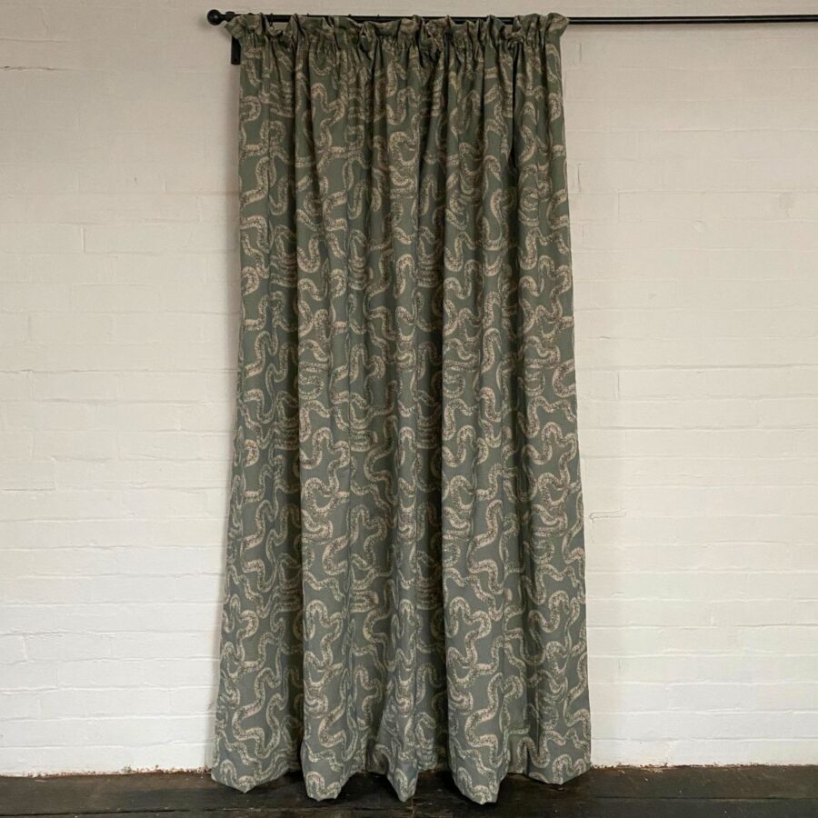 Ex-Display Curtain Garland