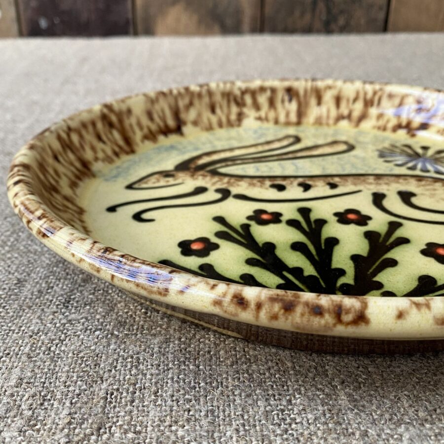 Paul Young Slipware Plate - Cream Hare PYHC