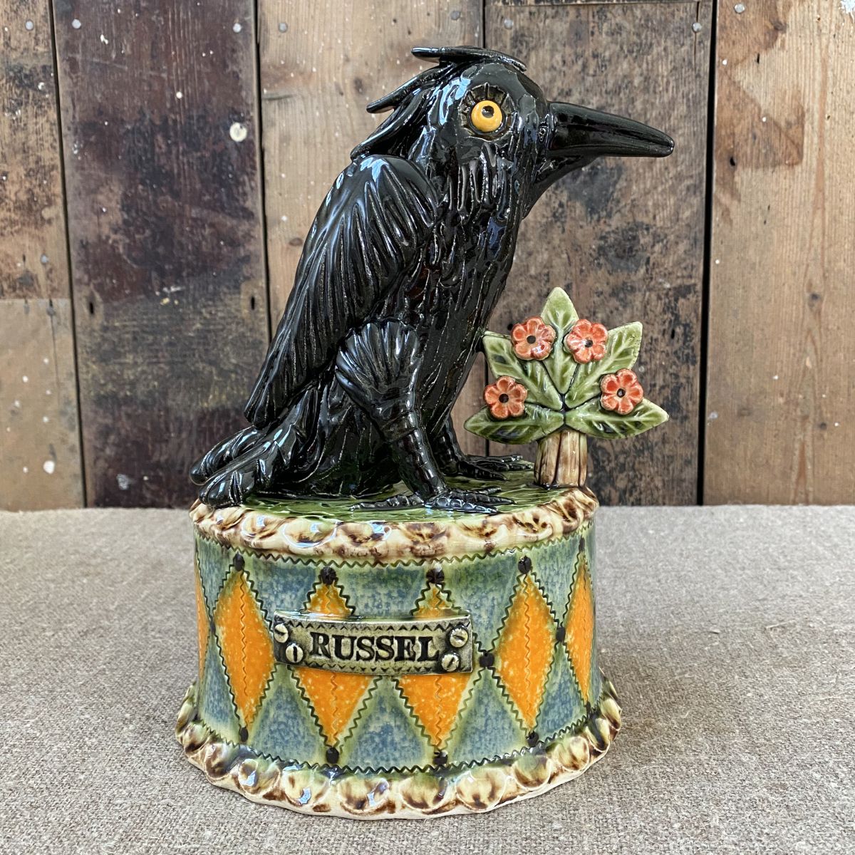 Paul Young Slipware Russel Crow - Image 1
