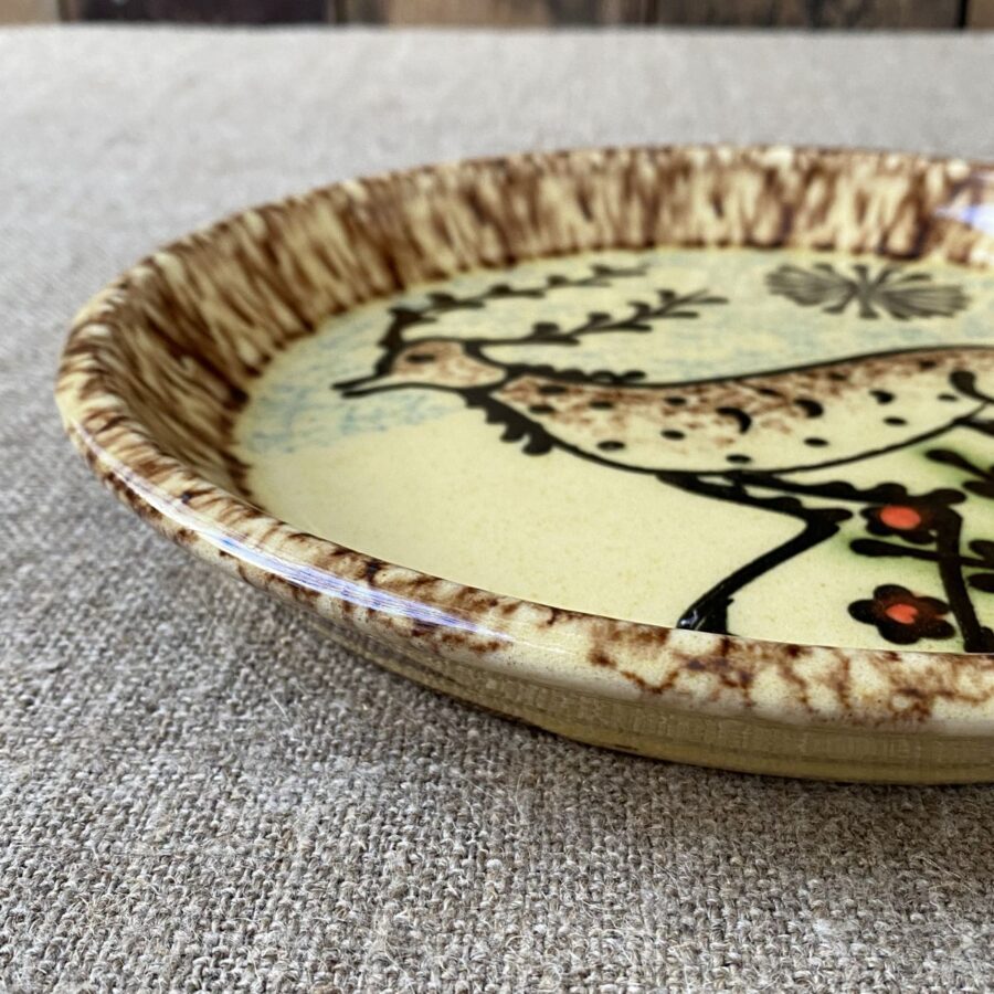 Paul Young Slipware Plate - Cream Stag PYSC