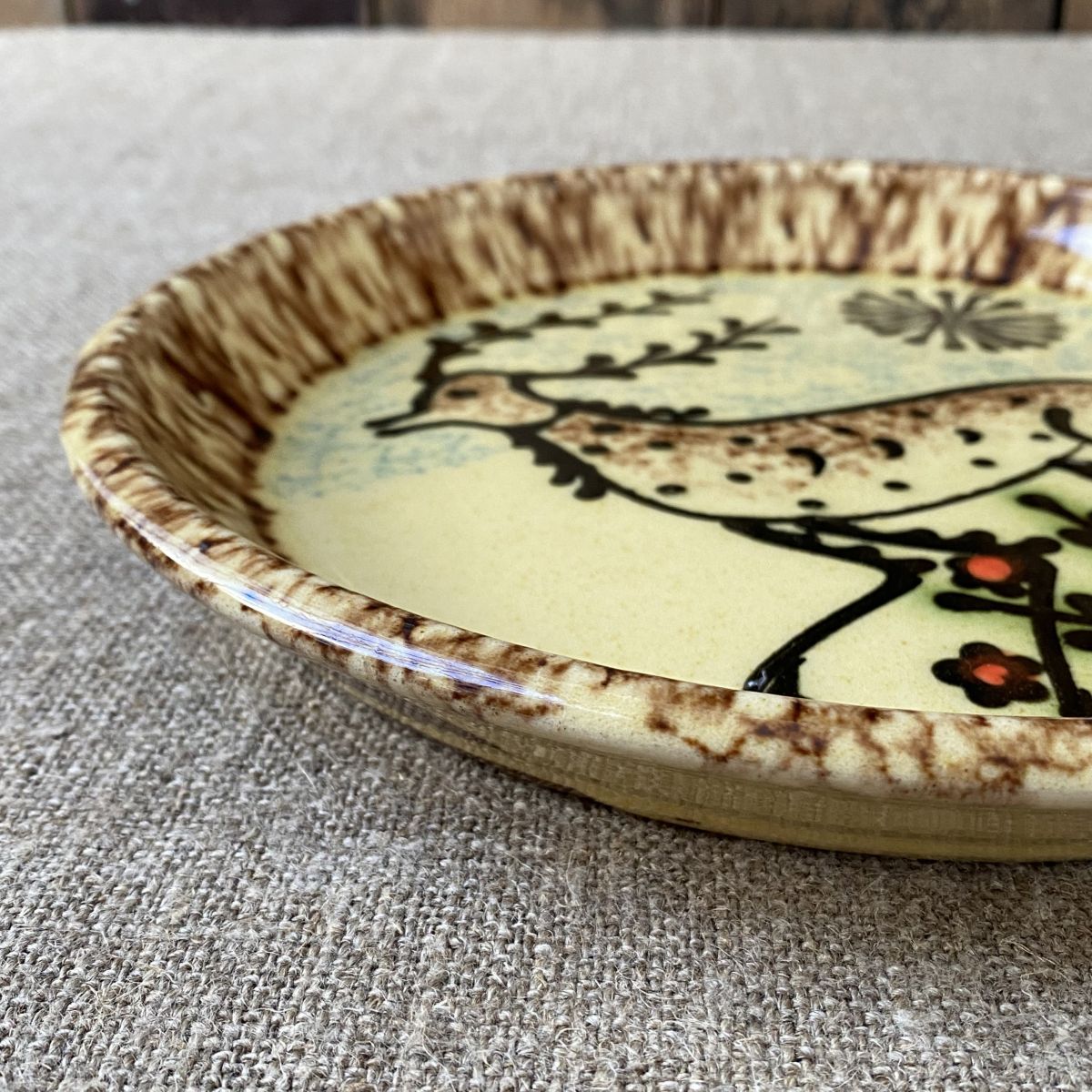 Paul Young Slipware Plate - Cream Stag PYSC - Image 3