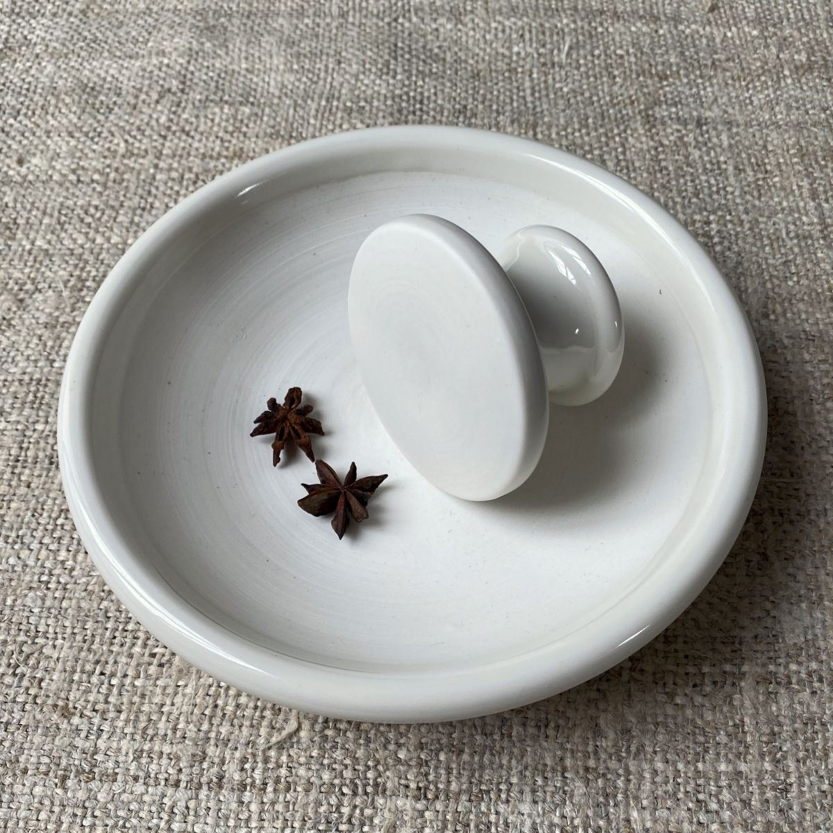 Stuart Houghton Seed Grinder Soft White - Image 2