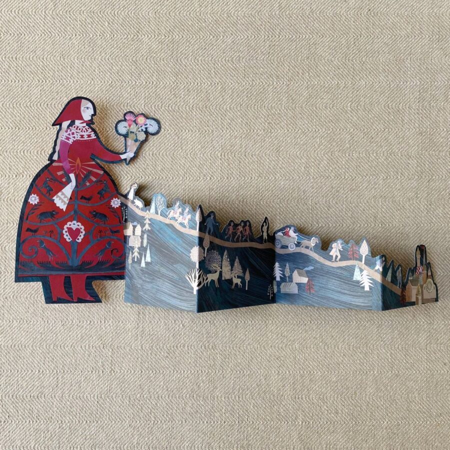 Sarah Young Storyteller concertina Card