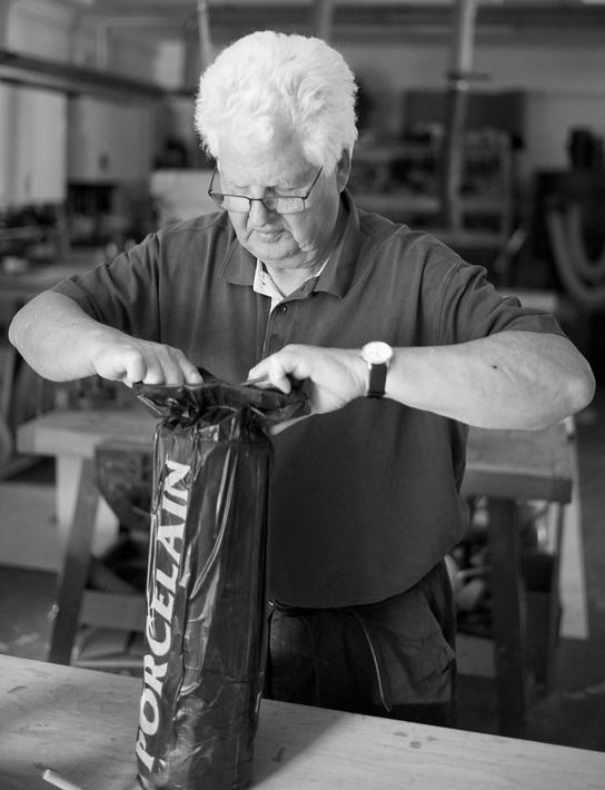Stuart Houghton preparing porcelain