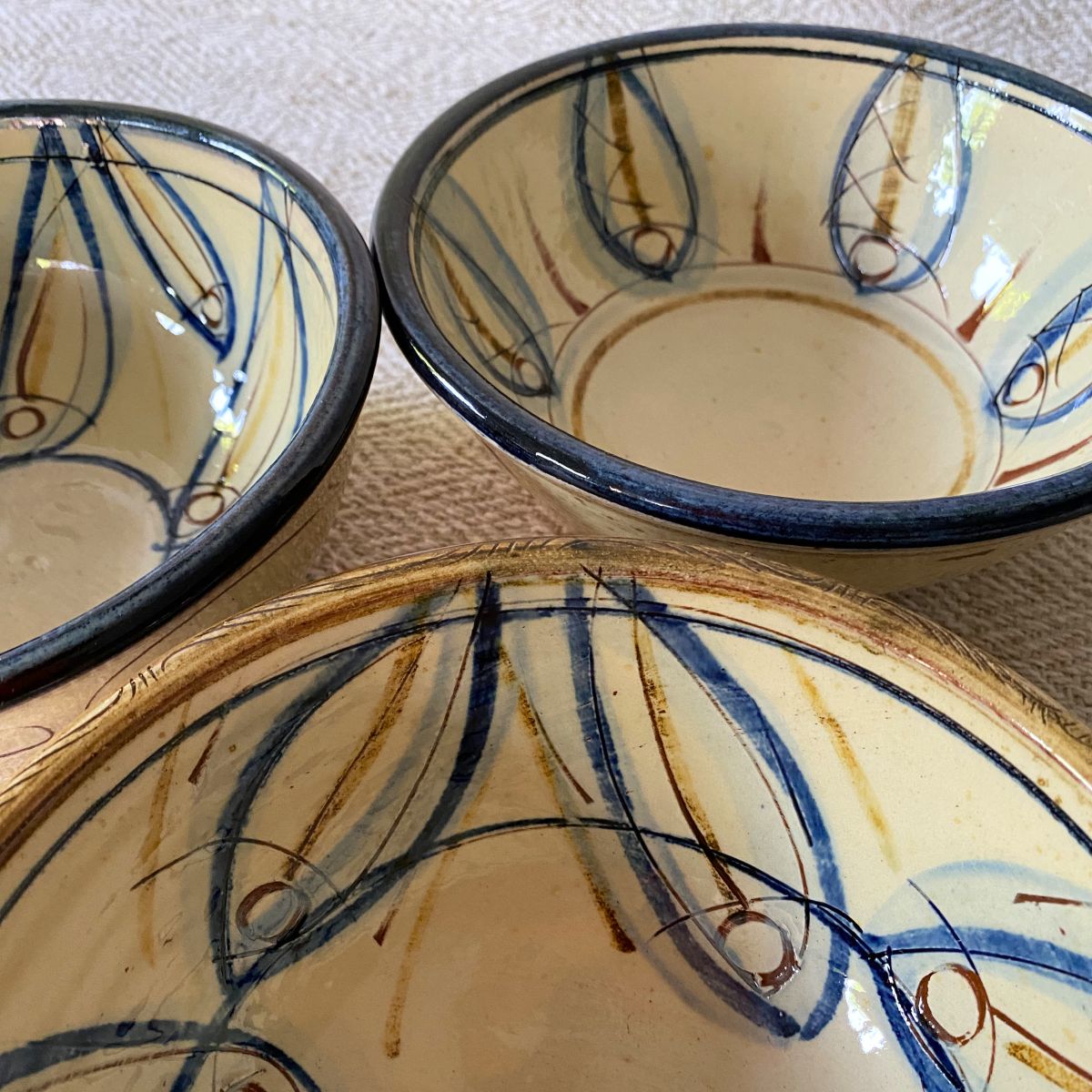 Jennifer Hall Slipware Breakfast Bowl - Shoal JHBB1 - Image 3