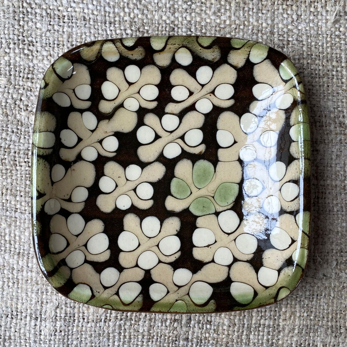 Patia Davis Biscuit plate on linen backcloth