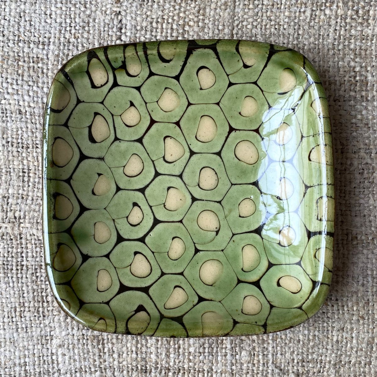 Patia Davis Biscuit plate on linen backcloth