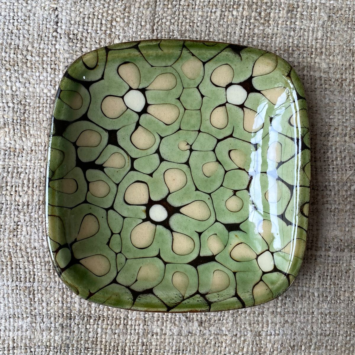 Patia Davis Biscuit plate on linen backcloth