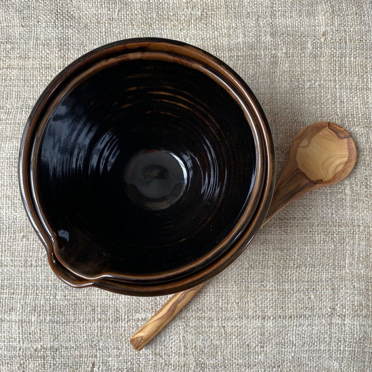Stuart Houghton Large Lipped Bowl in dark glaze