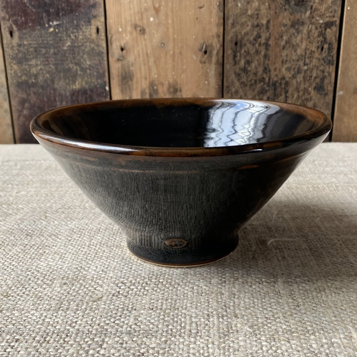 Stuart Houghton Medium Deep Bowl in dark glaze