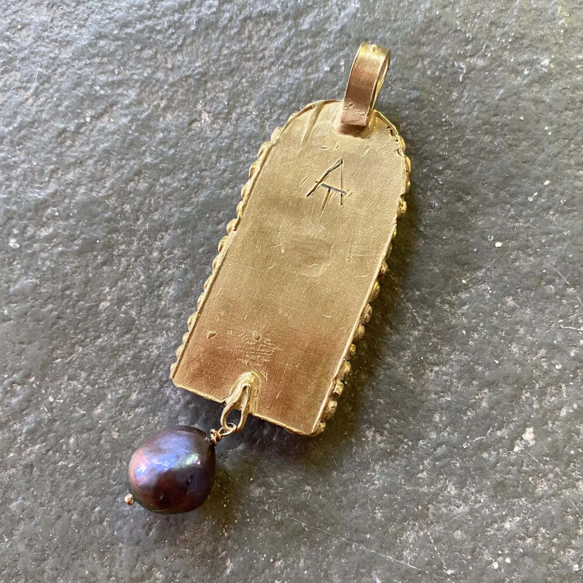 Ann Taylor Brass Jewellery Pendant Glove