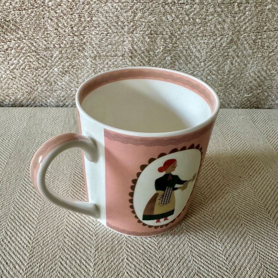 Marion Elliot One Pint Mug
