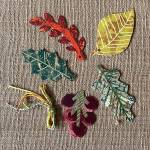 Hadley Gift Tags Berries & Leaves flatlay