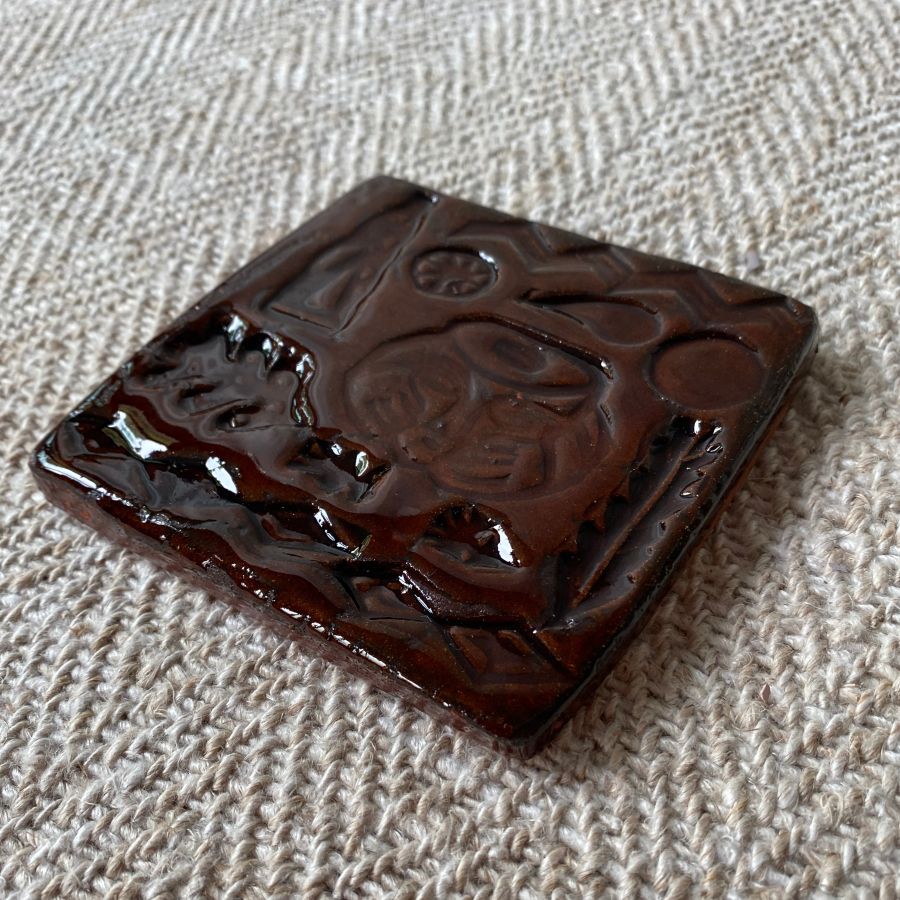 Desdemona McCannon Stamped Tile DMCT9 Kilpeck Font