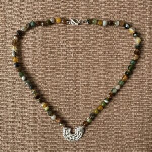 Silver Arch Necklace with Agate beads M19 - Image 2