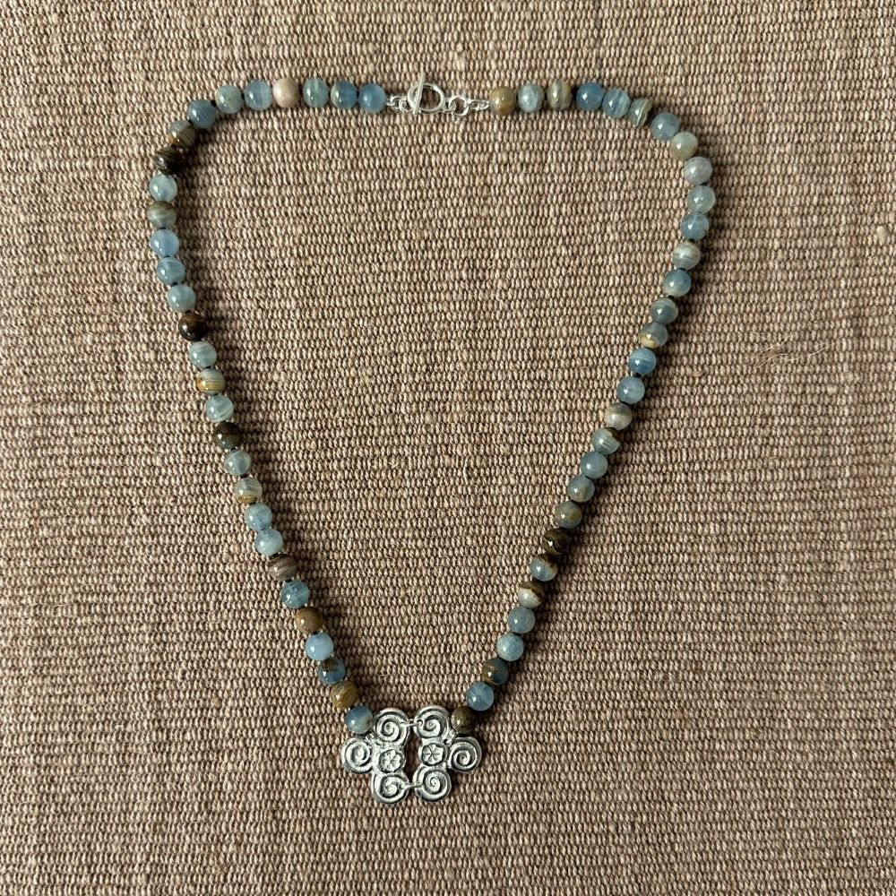 Silver Scroll Necklace with Marble beads M20 - Image 3